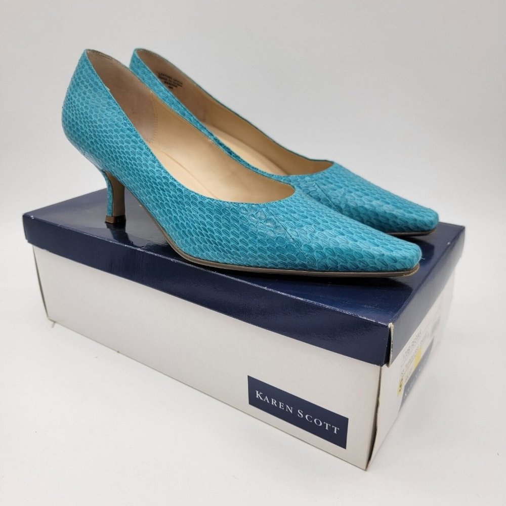Karen Scott Teal / Turquoise Snake-Embossed Pointed-Toe Pumps Size 9